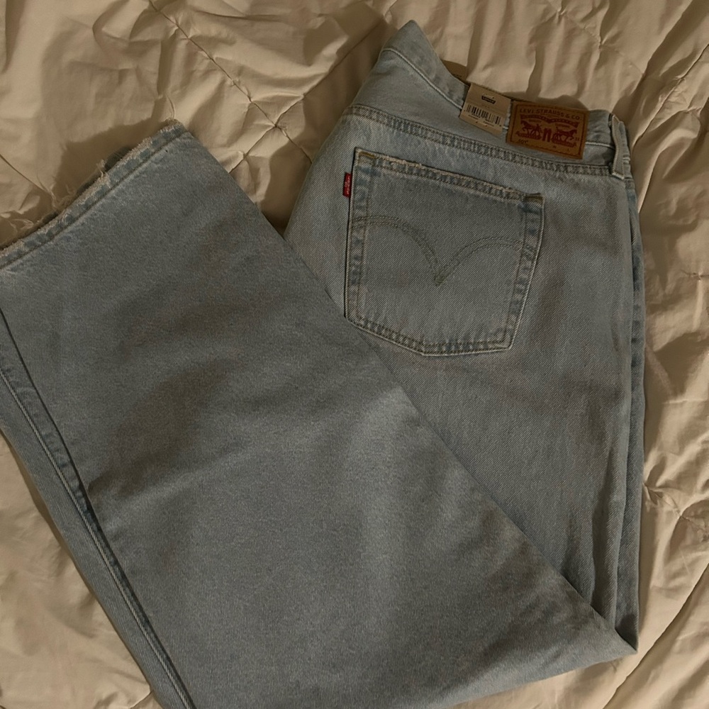 Levi's Light Blue women’s Jeans - Classic Straight Fit